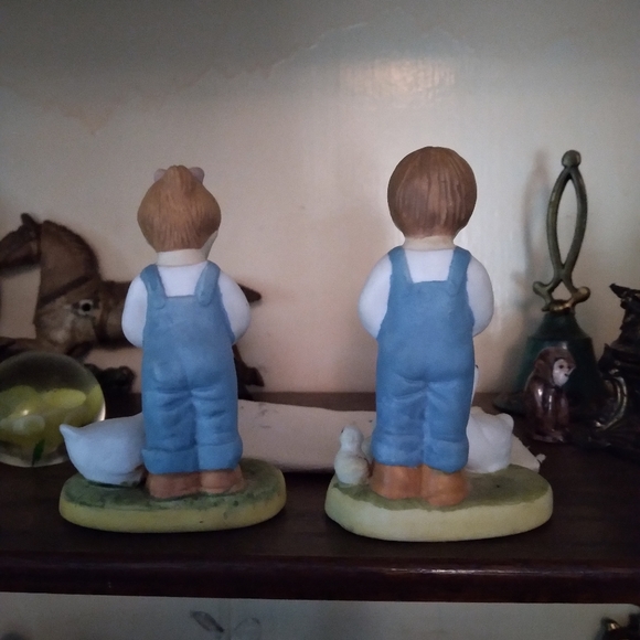 Porcelain Farmer Boy and Girl Collectable - Picture 2 of 2